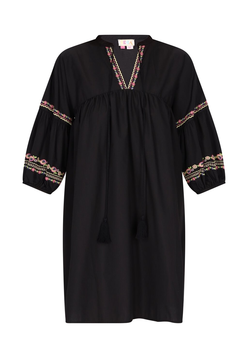 Дневное платье IZIA, черный
Дневное платье IZIA, черный