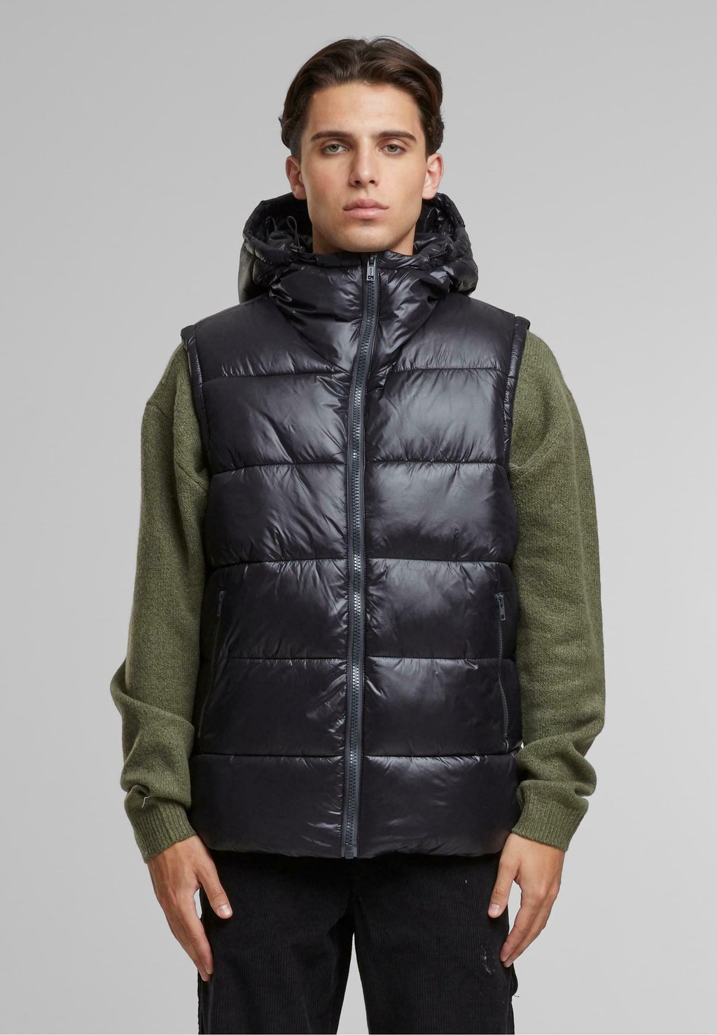 Жилет PUFFER Urban Classics, черный
Жилет PUFFER Urban Classics, черный