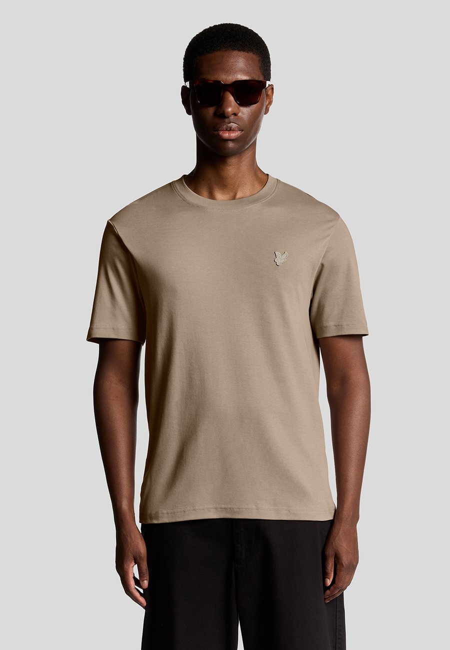 Футболка Lyle & Scott SS INTERLOCK, Cobblestone/Beige
Футболка Lyle & Scott SS INTERLOCK, Cobblestone/Beige