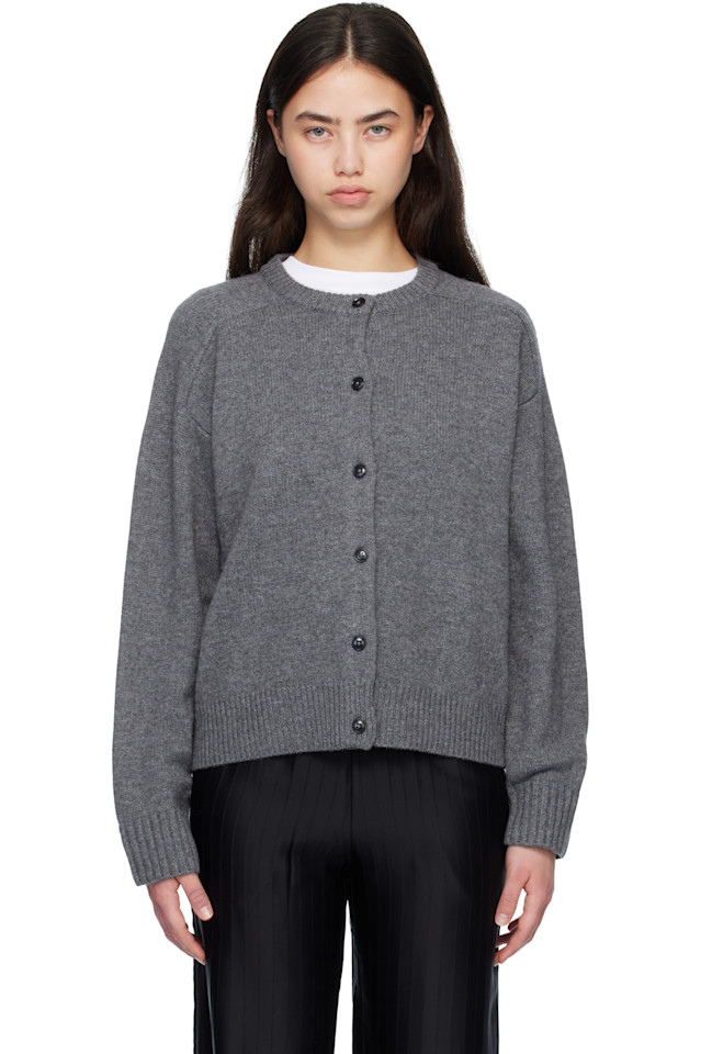 Loulou De Saison Серый шерстяной кашемировый кардиган Aidar LDS
Loulou De Saison Серый шерстяной кашемировый кардиган Aidar LDS