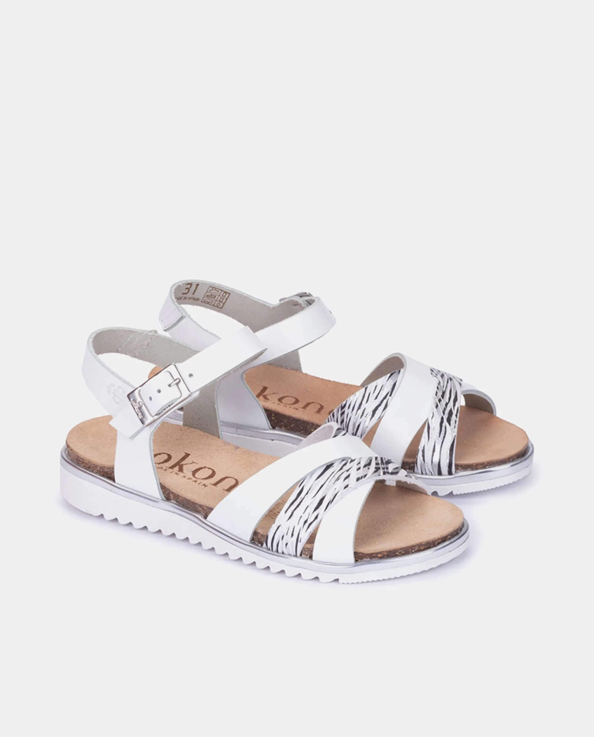 Детские сандалии с застежкой на пряжке Yokono, белый
Детские сандалии с застежкой на пряжке Yokono, белый