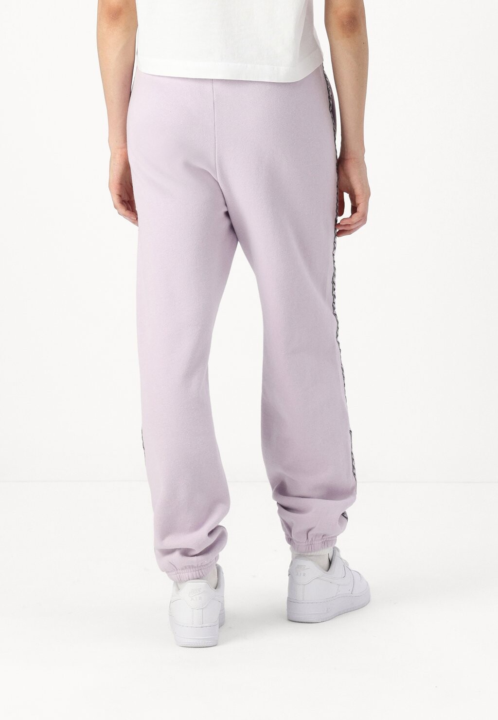 Спортивные штаны DAYS TRACK Billabong, сирень
Спортивные штаны DAYS TRACK Billabong, сирень