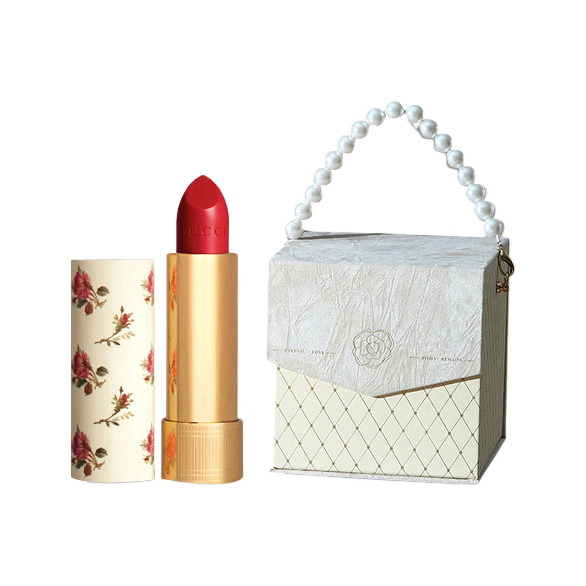 GUCCI Тонирующая помада в подарочной упаковке, кремовая увлажняющая, легко растушевывается, натуральный оттенок, не оставляет следов, подарок на день учителя
GUCCI Тонирующая помада в подарочной упаковке, кремовая увлажняющая, легко растушевывается, натуральный оттенок, не оставляет следов, подарок на день учителя