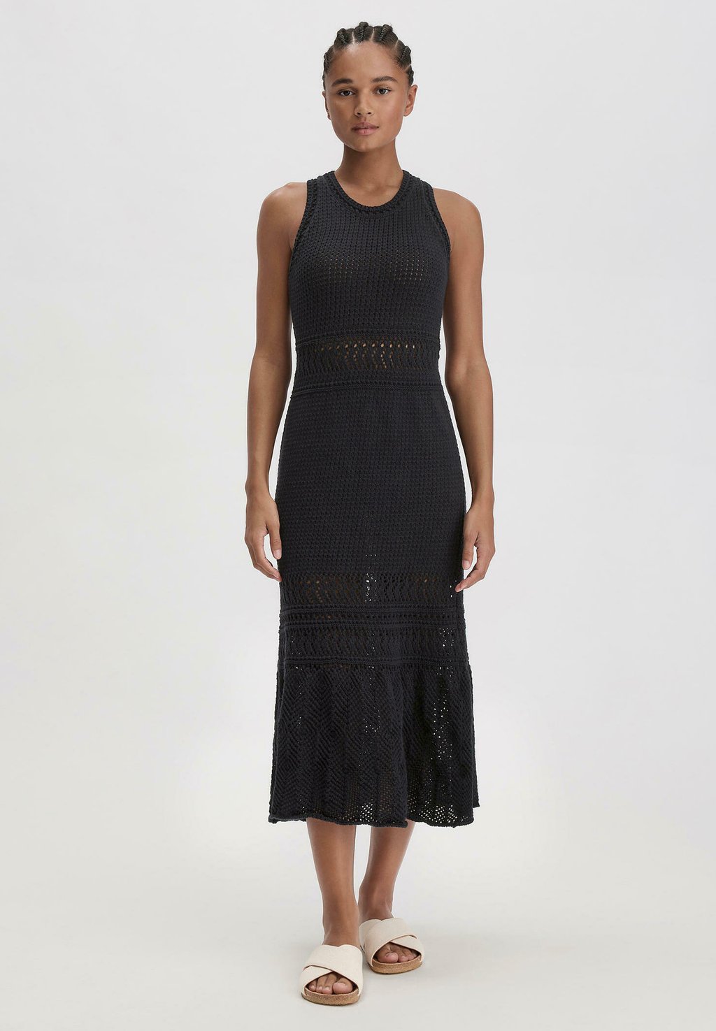 Платье-джемпер MIDI FITTED hessnatur, черный
Платье-джемпер MIDI FITTED hessnatur, черный