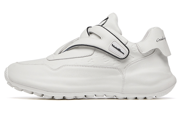 Спортивные повседневные кроссовки мужские VICKI BROWN, бело-синие
Спортивные повседневные кроссовки мужские VICKI BROWN, бело-синие