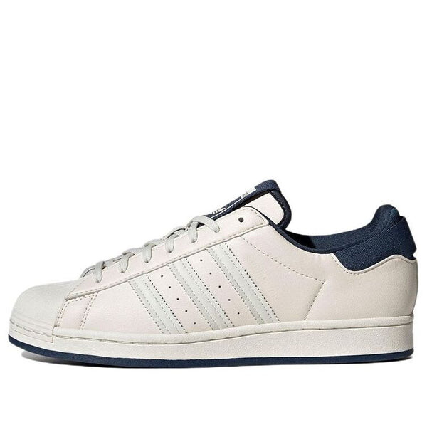Кроссовки оригиналы суперзвезда Adidas, белый
Кроссовки оригиналы суперзвезда Adidas, белый