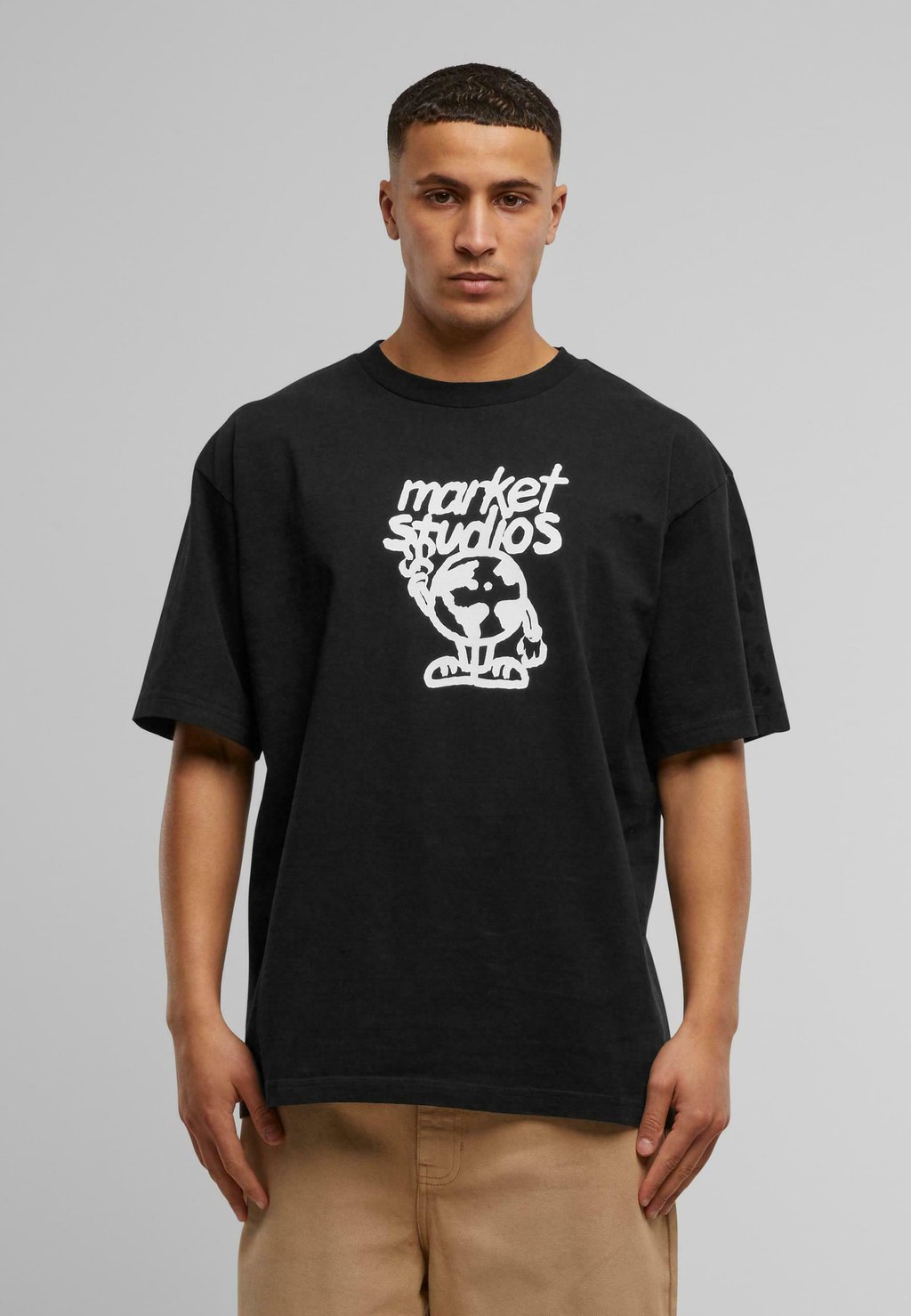Футболка с принтом WORLD PEACE Market, черный
Футболка с принтом WORLD PEACE Market, черный