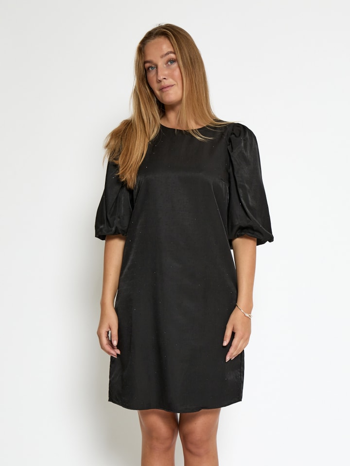 Платье в черном Peppercorn
Платье в черном Peppercorn