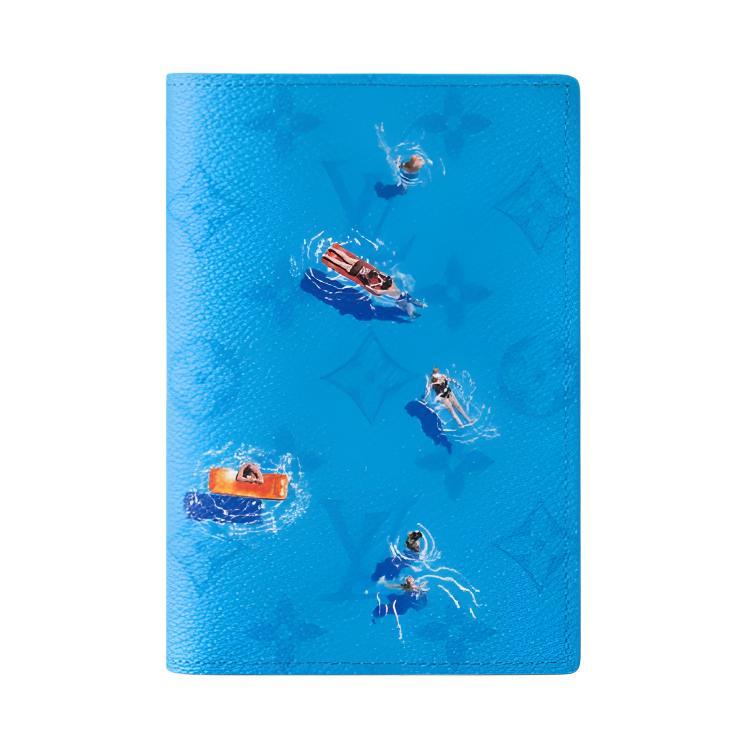 LOUIS VUITTON Чехол для паспорта Лагуна
LOUIS VUITTON Чехол для паспорта Лагуна