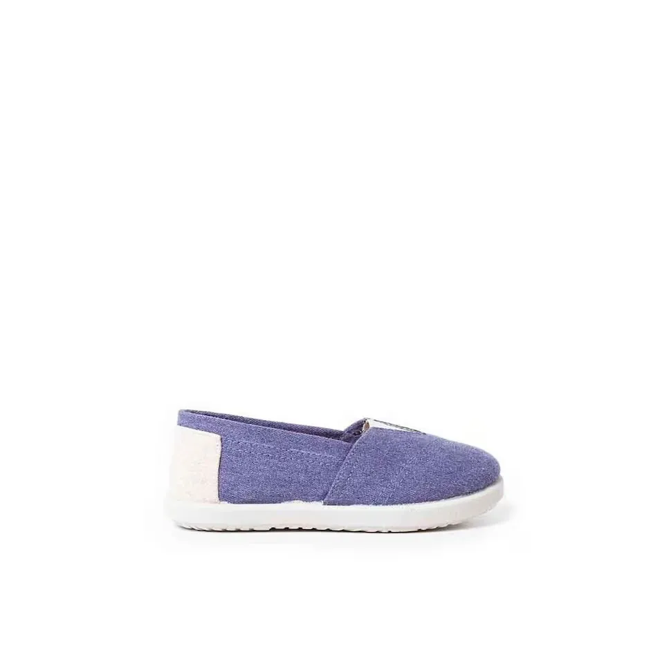 Детские парусиновые кроссовки на резинке Pisamonas, синий
Детские парусиновые кроссовки на резинке Pisamonas, синий