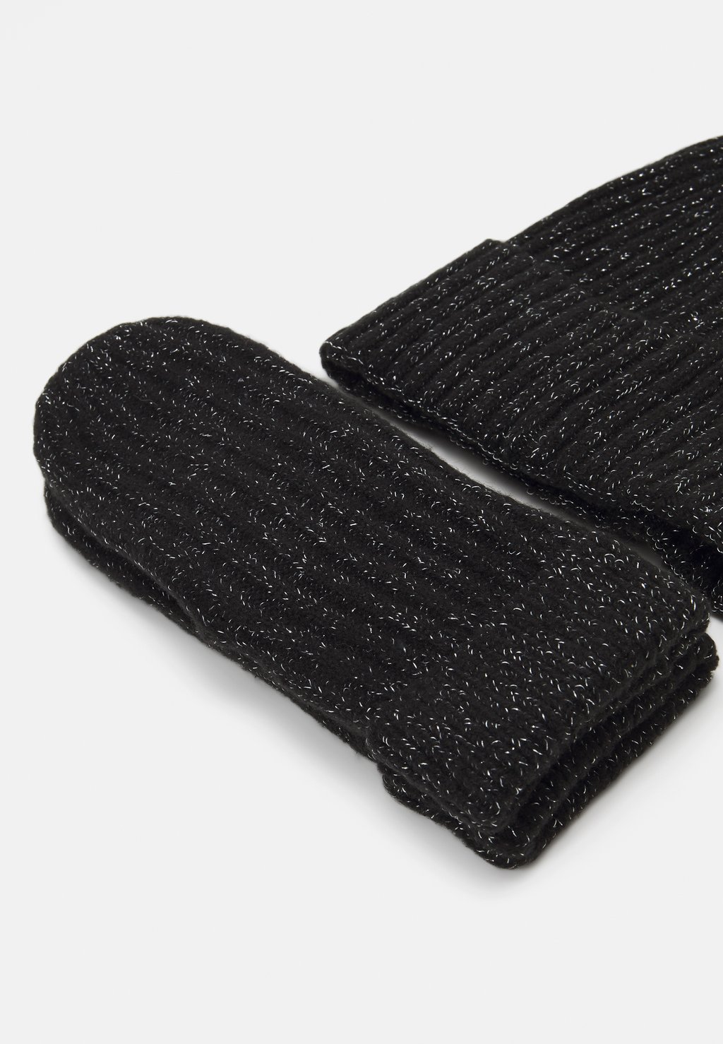 Шапка ONLTHRINA SET ONLY, черный
Шапка ONLTHRINA SET ONLY, черный