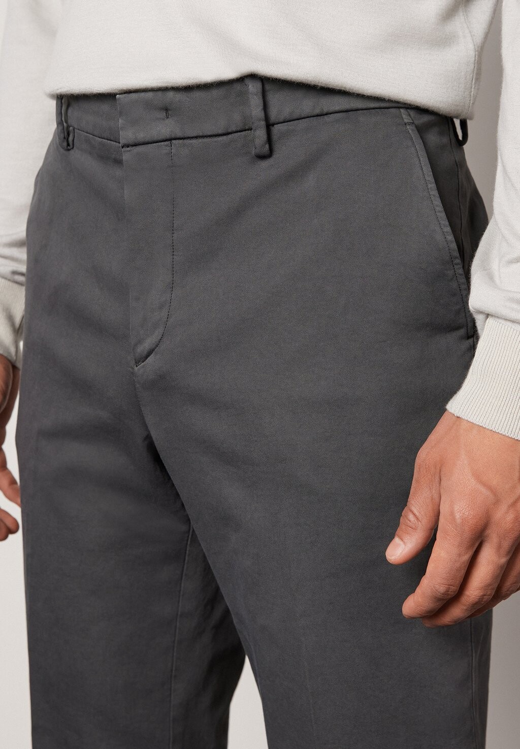 Чиносы Falconeri, серый
Чиносы Falconeri, серый