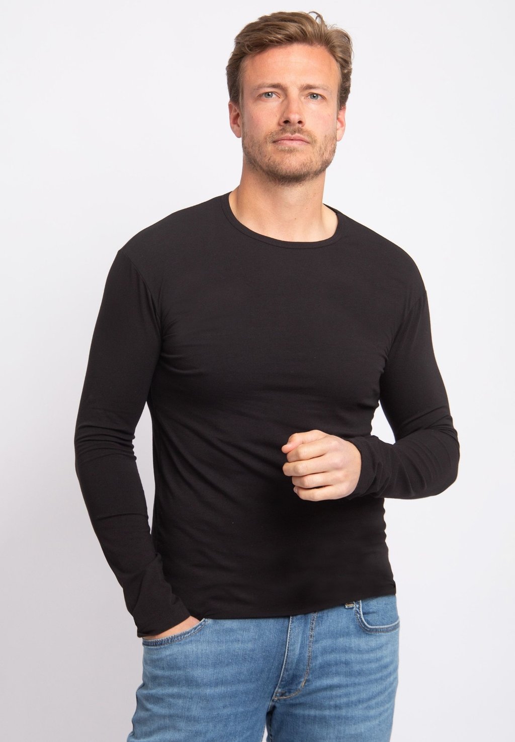 Топ с длинными рукавами OLBIA ALAN RED, черный
Топ с длинными рукавами OLBIA ALAN RED, черный