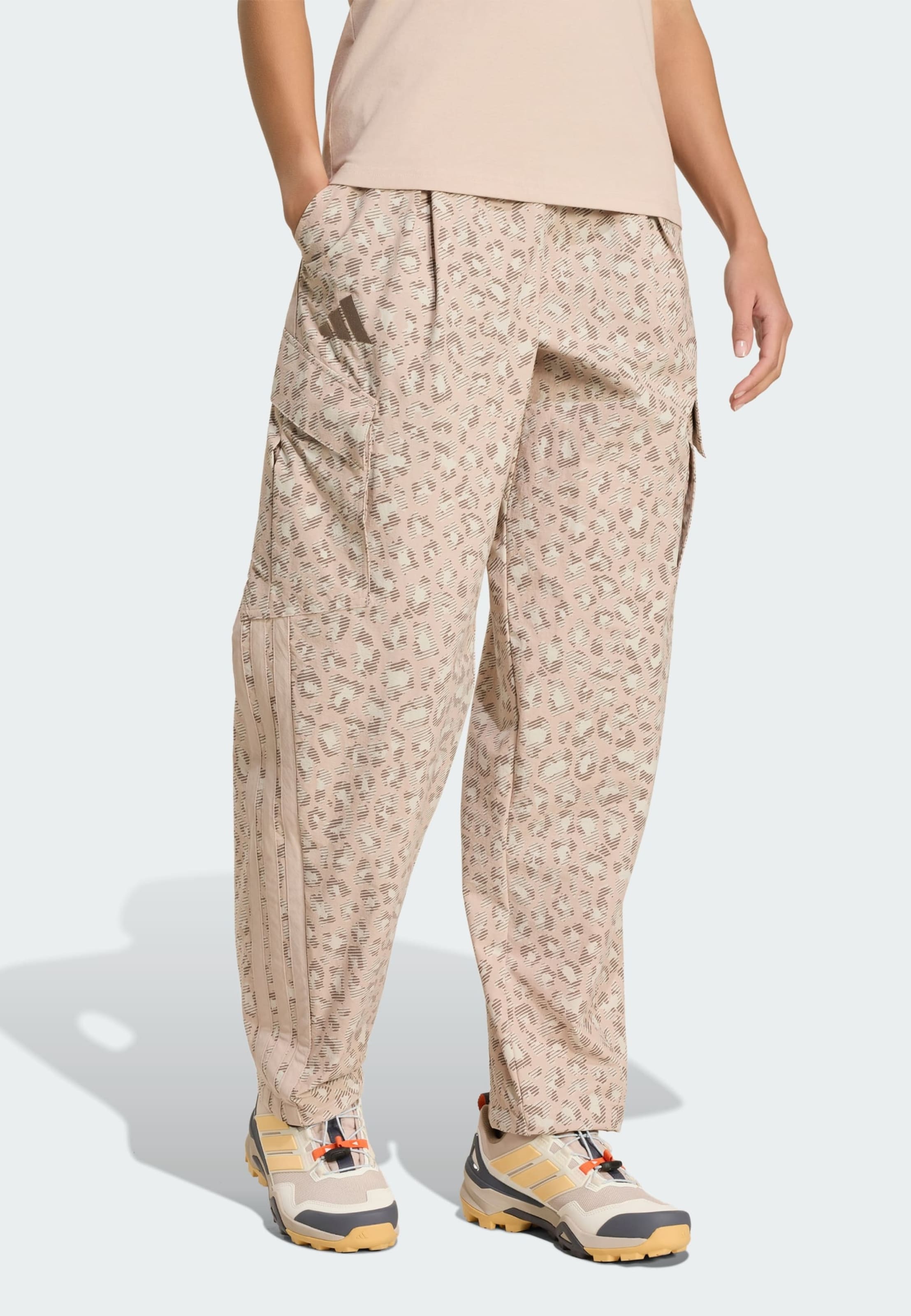 ADIDAS TERREX Штаны Outdoor 'Xploric' свободного кроя в бежевом цвете
ADIDAS TERREX Штаны Outdoor 'Xploric' свободного кроя в бежевом цвете