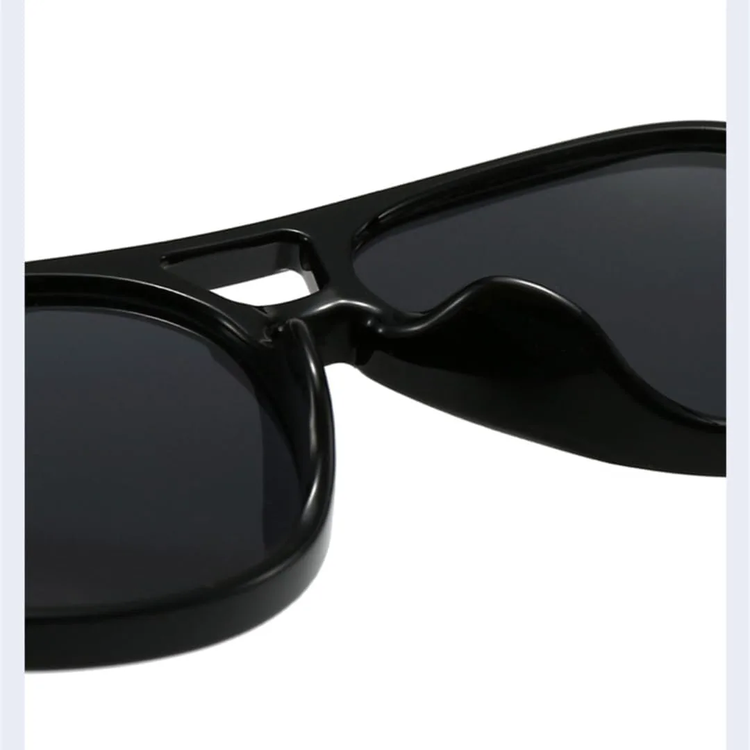 Женские солнцезащитные очки с двойной перемычкой, винтажные заклепки; мужские очки с прозрачными линзами Ocean Lens, защита от УФ-излучения UV400 UATXTAU, Black Grey
Женские солнцезащитные очки с двойной перемычкой, винтажные заклепки; мужские очки с прозрачными линзами Ocean Lens, защита от УФ-излучения UV400 UATXTAU, Black Grey