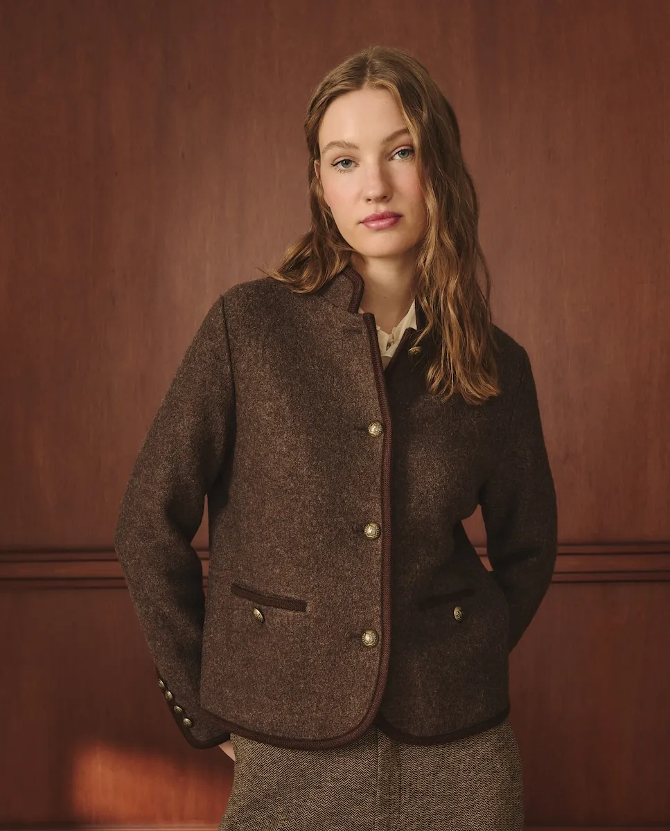 Женская короткая австрийская куртка Lloyd's, коричневый
Женская короткая австрийская куртка Lloyd's, коричневый