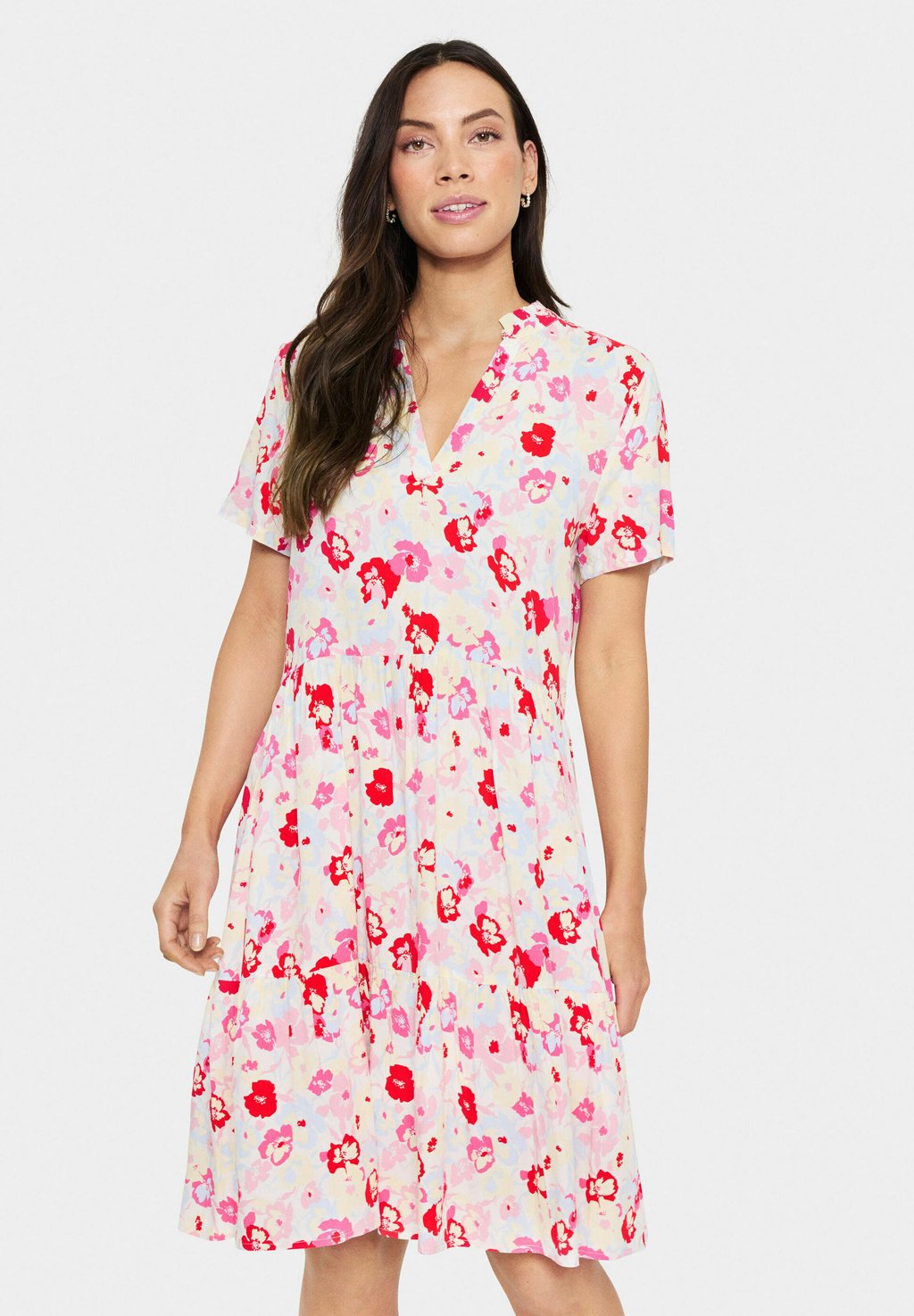 Повседневное платье EDASZ SS Saint Tropez, красный
Повседневное платье EDASZ SS Saint Tropez, красный