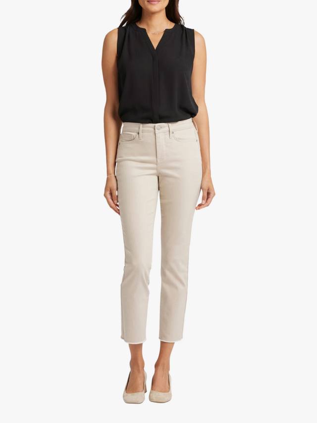 Sheri Slim потертые укороченные брюки NYDJ, Feather
Sheri Slim потертые укороченные брюки NYDJ, Feather