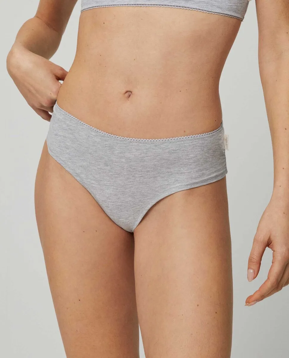 Трусики-миди из органического хлопка Ysabel Mora, светло-серый
Трусики-миди из органического хлопка Ysabel Mora, светло-серый