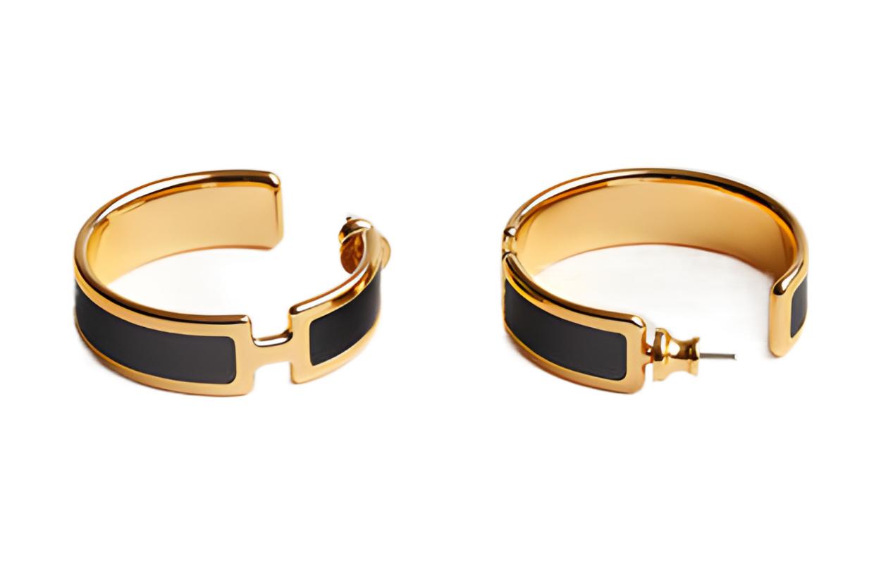 Серьги Olympe женские золотые HERMES, золото
Серьги Olympe женские золотые HERMES, золото