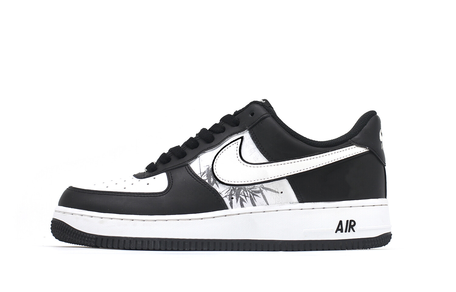Кастомизированные кроссовки Nike Air Force 1 Skateboard Shoes Unisex, черный/белый
Кастомизированные кроссовки Nike Air Force 1 Skateboard Shoes Unisex, черный/белый