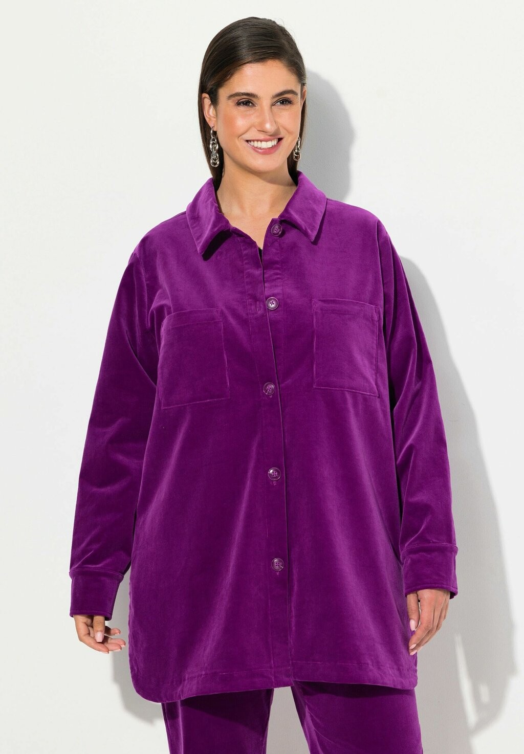 Короткое пальто Ulla Popken, темно-фиолетовый
Короткое пальто Ulla Popken, темно-фиолетовый