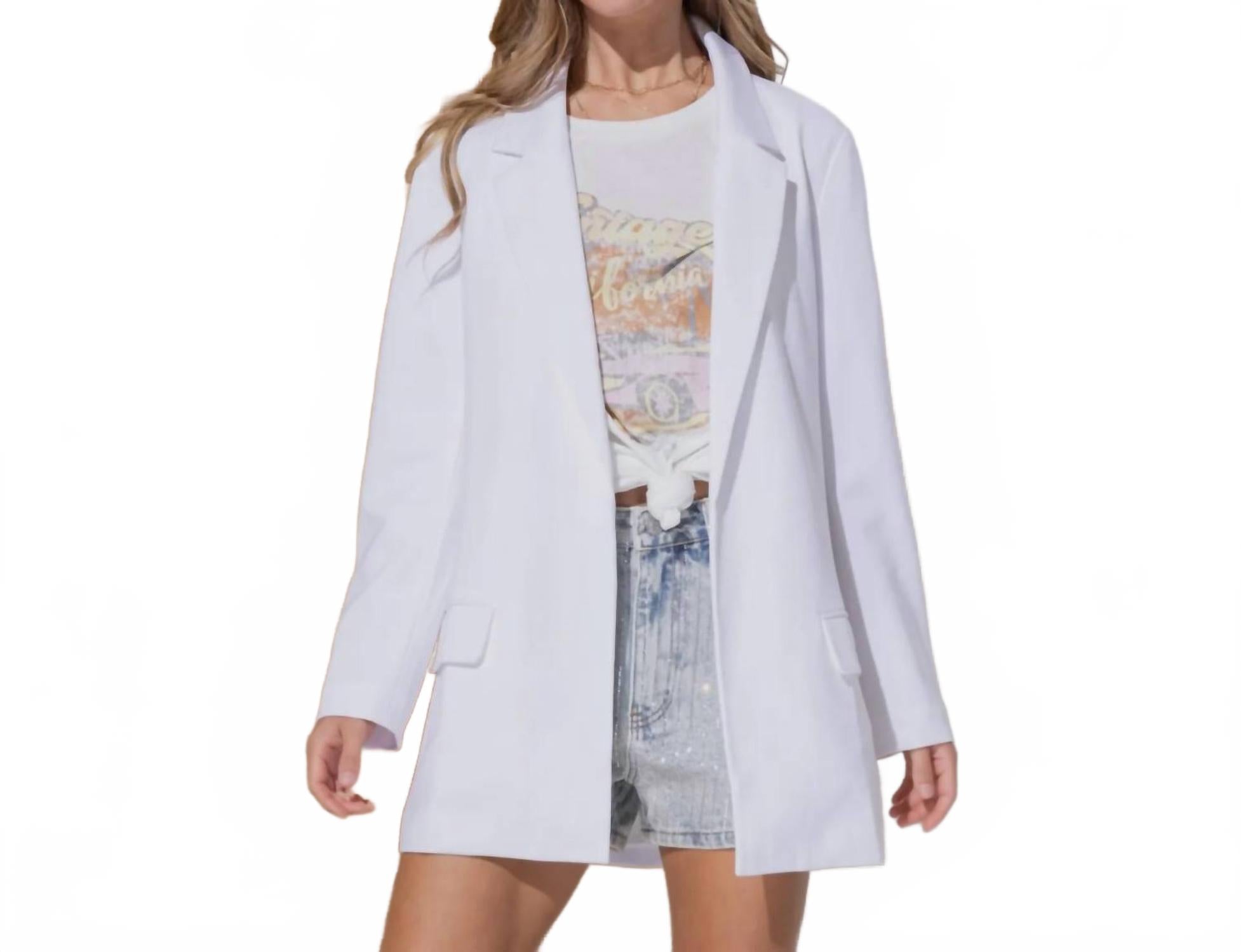 Дилан Бойфренд Блейзер в белом Blue B
Дилан Бойфренд Блейзер в белом Blue B