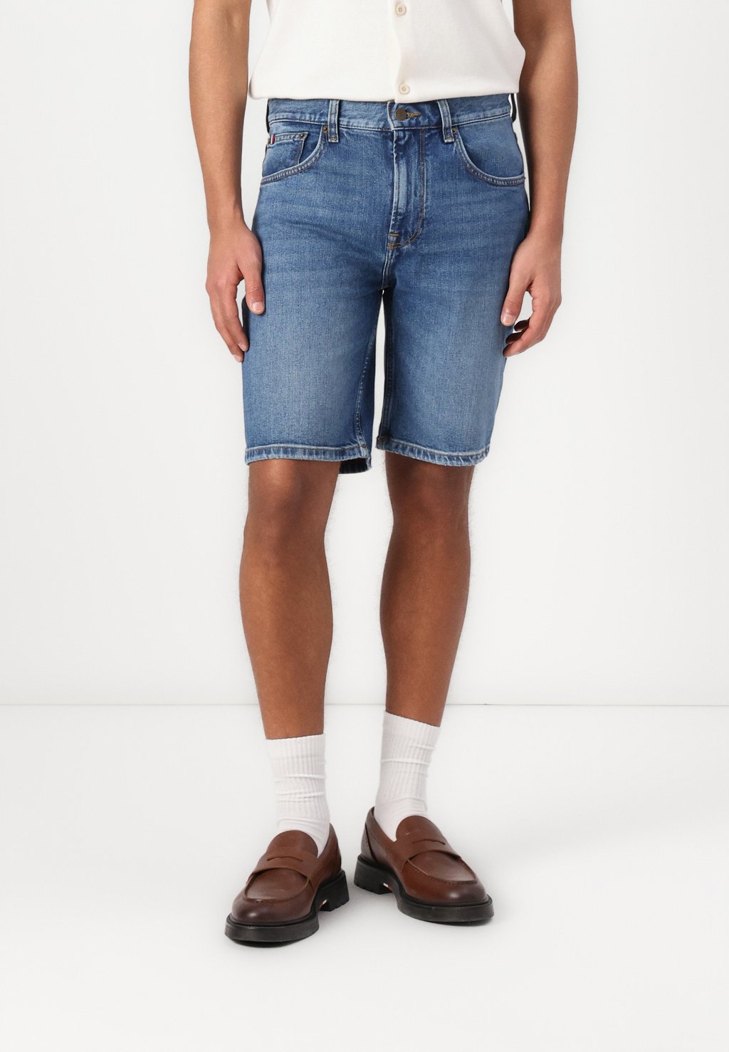 Джинсовые шорты BROOKLYN Tommy Hilfiger, синий
Джинсовые шорты BROOKLYN Tommy Hilfiger, синий