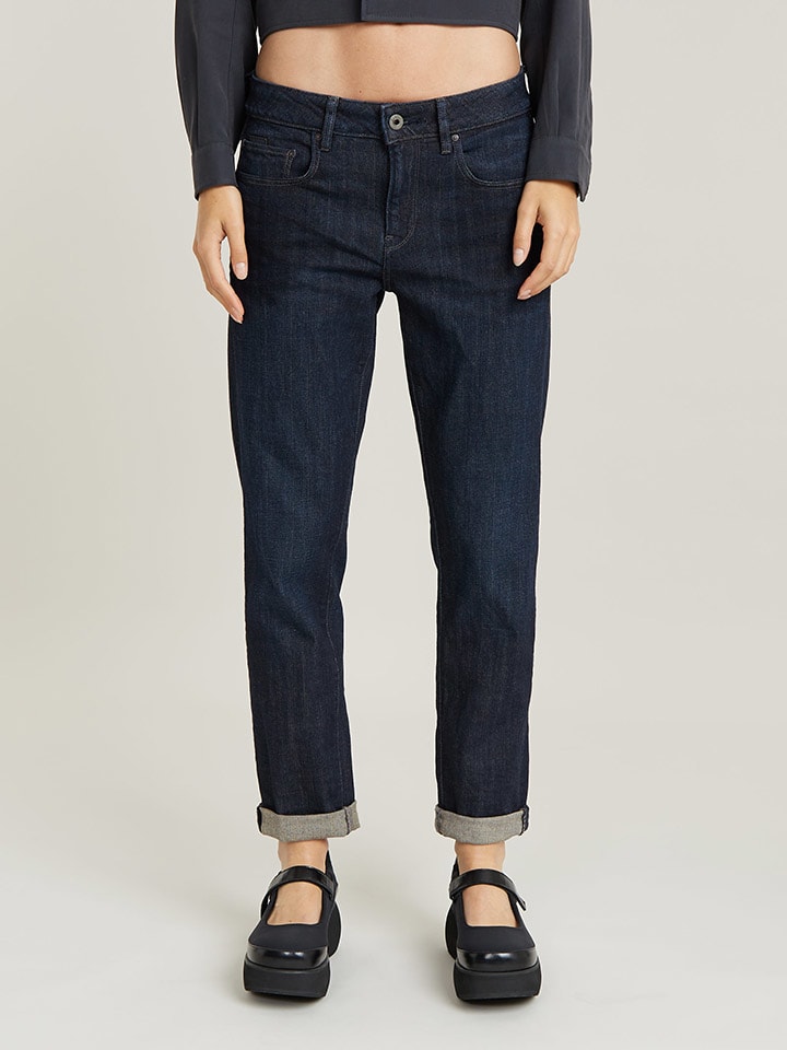 G-Star Джинсы "Кейт" - бойфрендский крой - темно-синего цвета
G-Star Джинсы "Кейт" - бойфрендский крой - темно-синего цвета