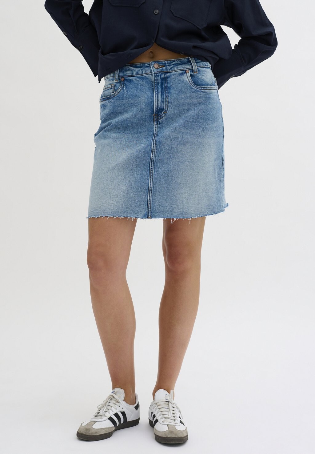 Юбка джинсовая, светло-голубая, ретро-стирка DANGO My Essential Wardrobe, цвет light blue retro wash
Юбка джинсовая, светло-голубая, ретро-стирка DANGO My Essential Wardrobe, цвет light blue retro wash