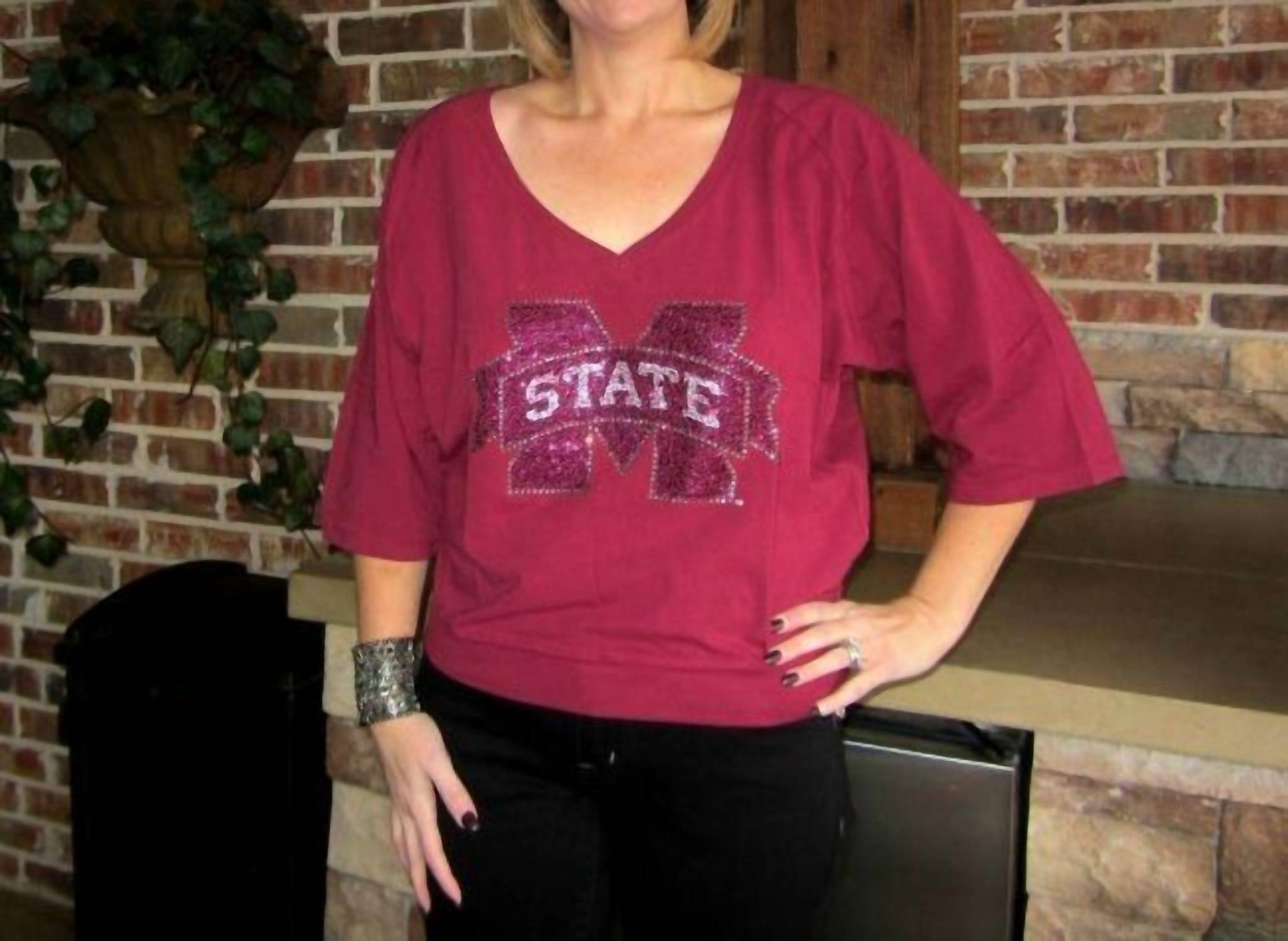 Топ-реглан Jewel университета штата Миссисипи в красном цвете Emerson Street Clothing Co.
Топ-реглан Jewel университета штата Миссисипи в красном цвете Emerson Street Clothing Co.