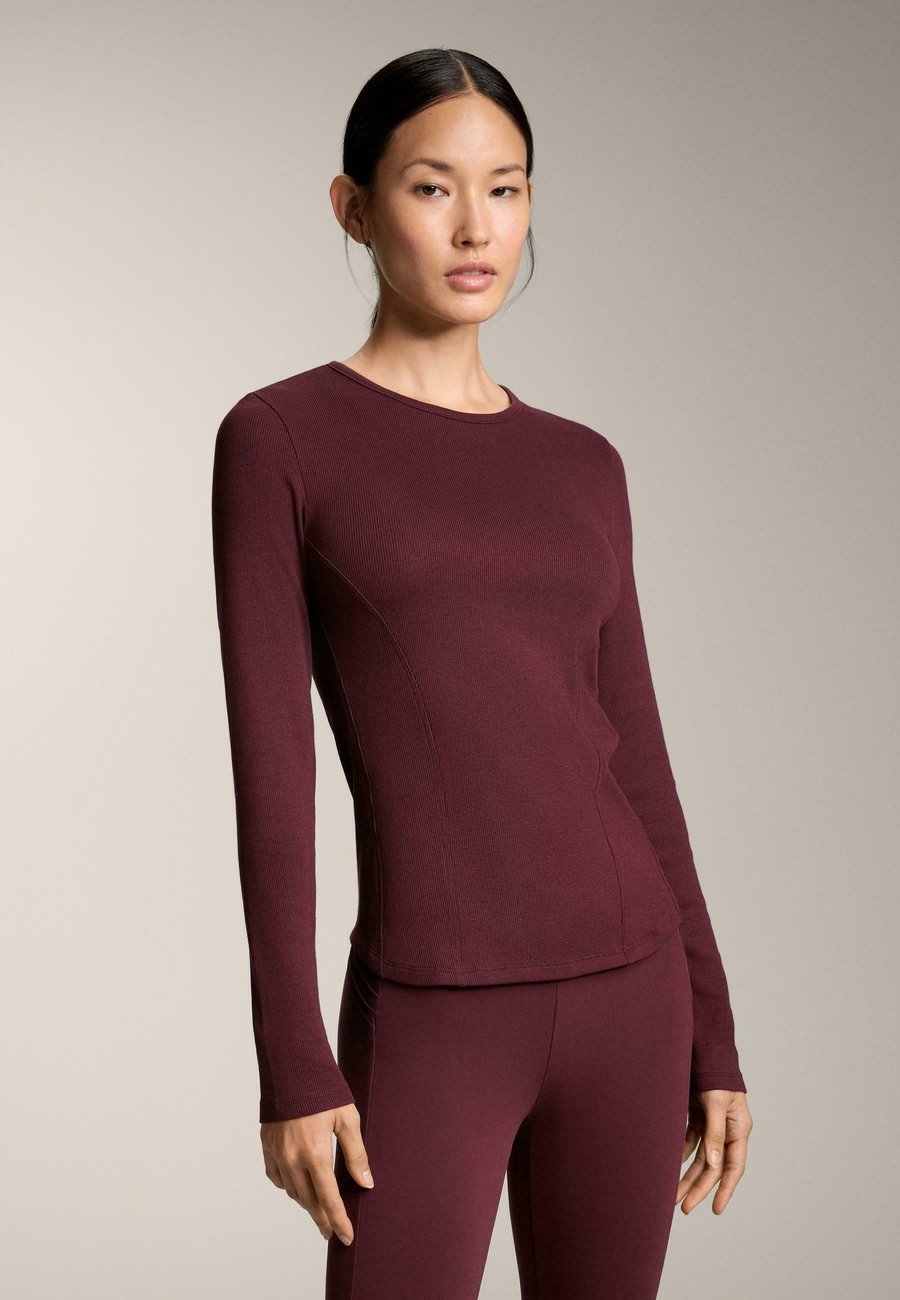 Топ OYSHO LONG SLEEVE RIB, Dark Red
Топ OYSHO LONG SLEEVE RIB, Dark Red