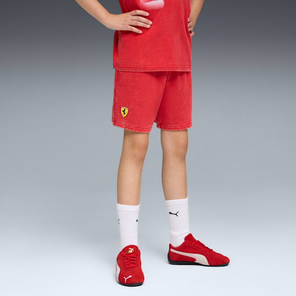 Шорты для автоспорта для больших детей Scuderia Ferrari Sportswear Puma, красный
Шорты для автоспорта для больших детей Scuderia Ferrari Sportswear Puma, красный