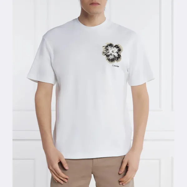 Удобная футболка Calvin Klein, белый
Удобная футболка Calvin Klein, белый