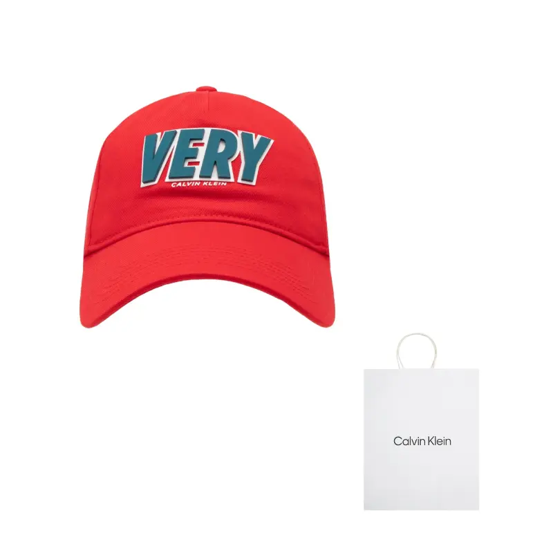 Calvin Klein Хлопковая бейсболка унисекс, XMD-Sangria Red
Calvin Klein Хлопковая бейсболка унисекс, XMD-Sangria Red