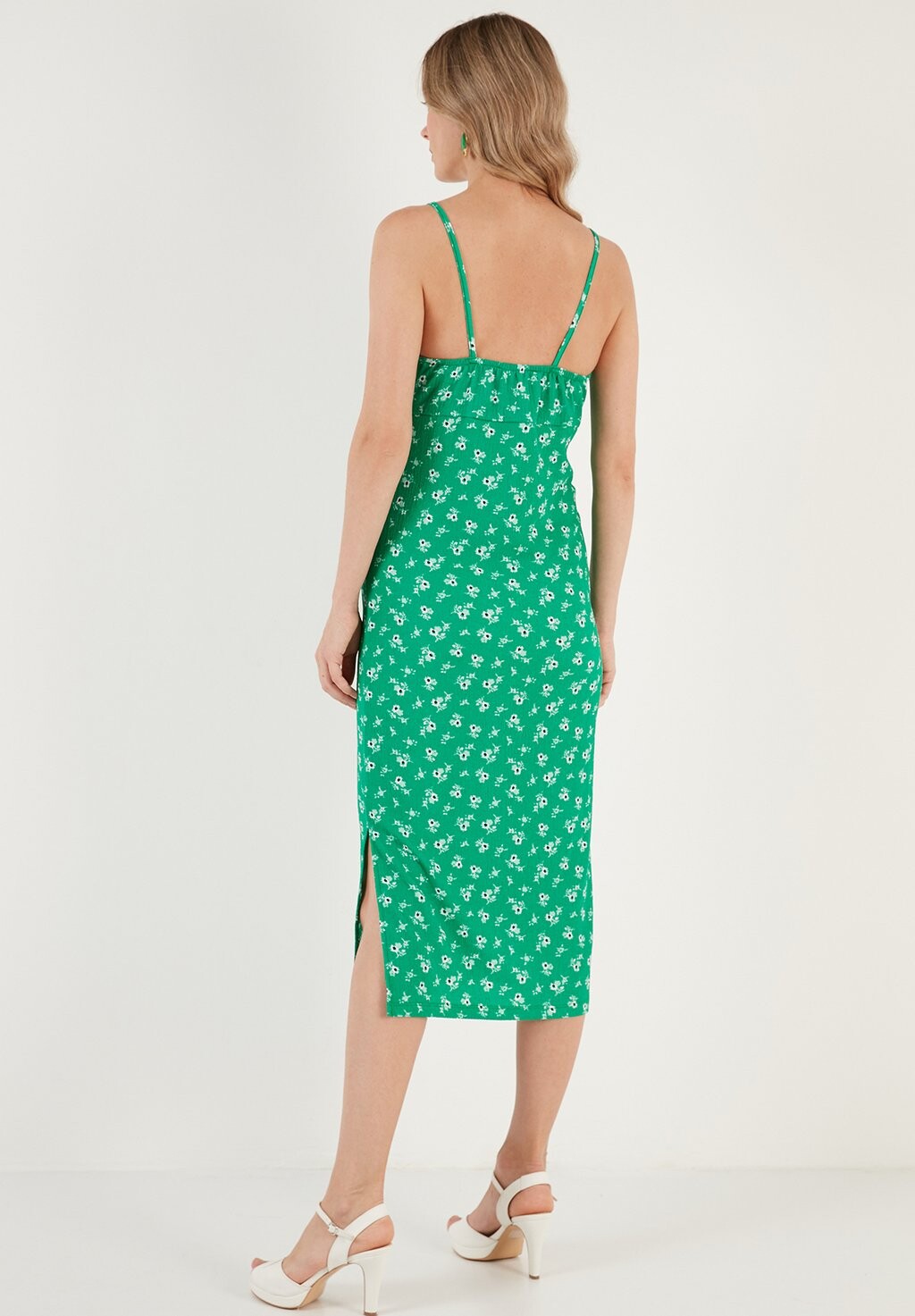 Платье-футляр LELA, зеленое
Платье-футляр LELA, зеленое