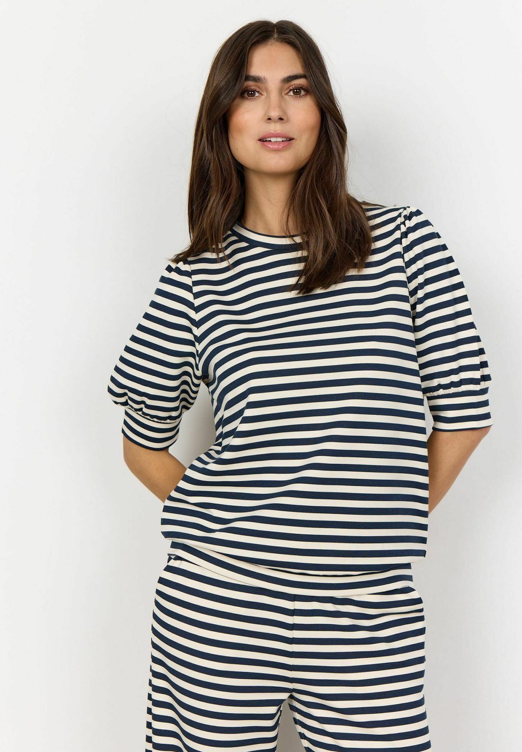 Футболка с принтом SC-BARNI 41 Soyaconcept, темно-синий
Футболка с принтом SC-BARNI 41 Soyaconcept, темно-синий