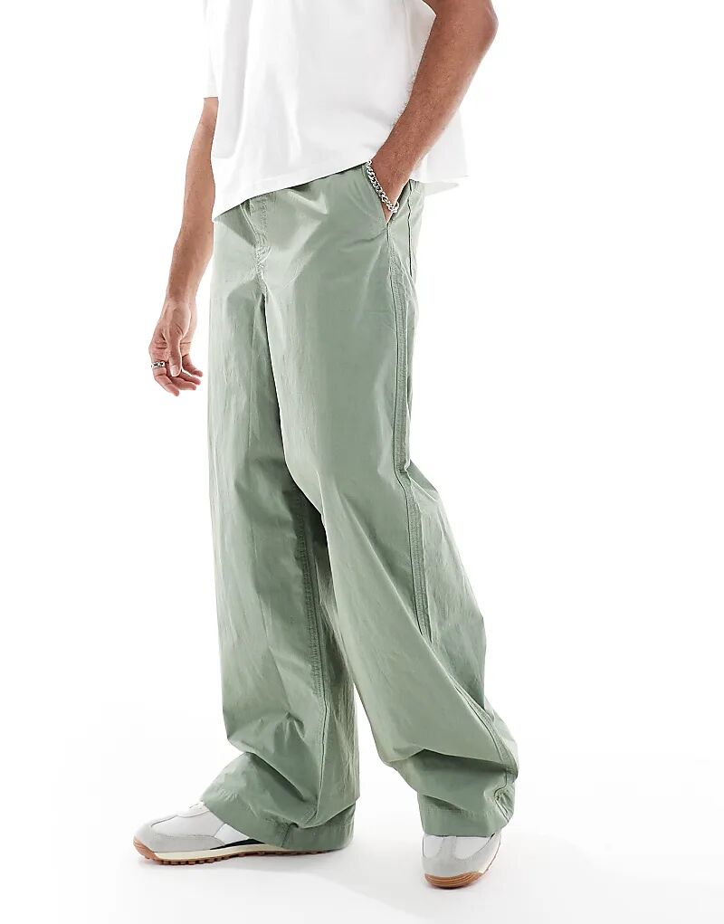 Супер мешковатые брюки ASOS DESIGN из зеленого поплина
Супер мешковатые брюки ASOS DESIGN из зеленого поплина