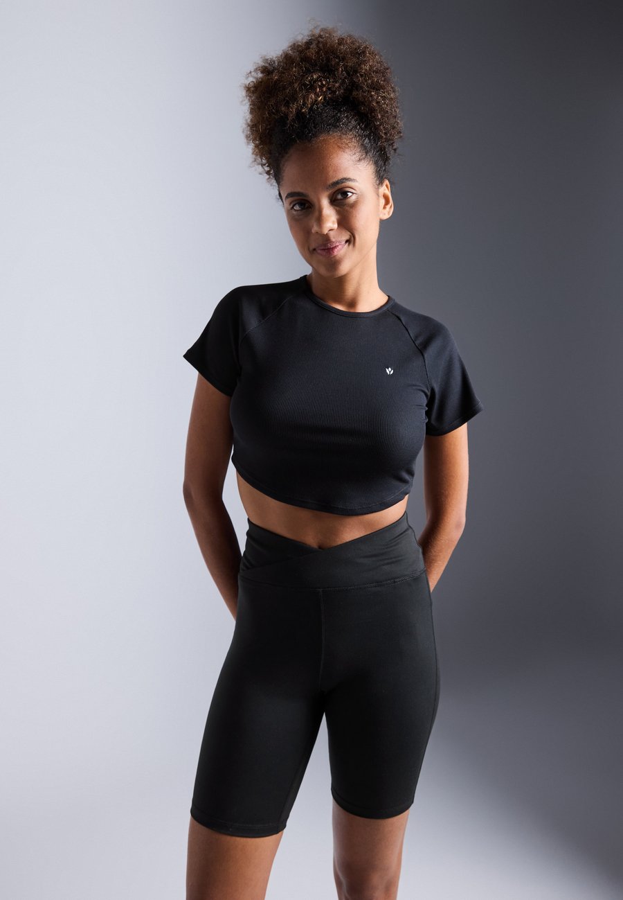 Футболка Even&Odd active ESSENTIAL CROPPED FINE RIB T SHIRT, Black, Черный, Футболка Even&Odd active ESSENTIAL CROPPED FINE RIB T SHIRT, Black
Футболка Even&Odd active ESSENTIAL CROPPED FINE RIB T SHIRT, Black, Черный, Футболка Even&Odd active ESSENTIAL CROPPED FINE RIB T SHIRT, Black