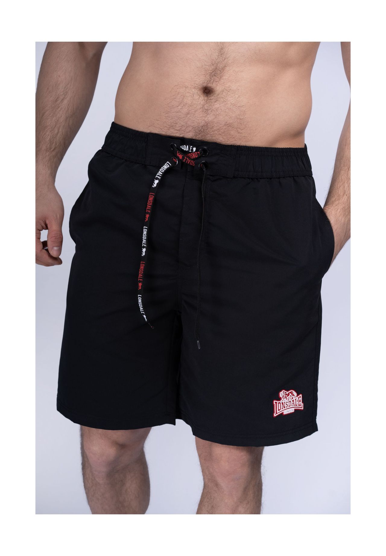 Мужские пляжные шорты стандартного кроя DUNBEATH LONSDALE, черно-бело-красный
Мужские пляжные шорты стандартного кроя DUNBEATH LONSDALE, черно-бело-красный