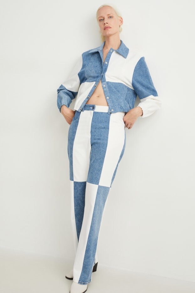 Расклешенные джинсы из коллаборации с elv с высокой талией C&A, синий 
Расклешенные джинсы из коллаборации с elv с высокой талией C&A, синий