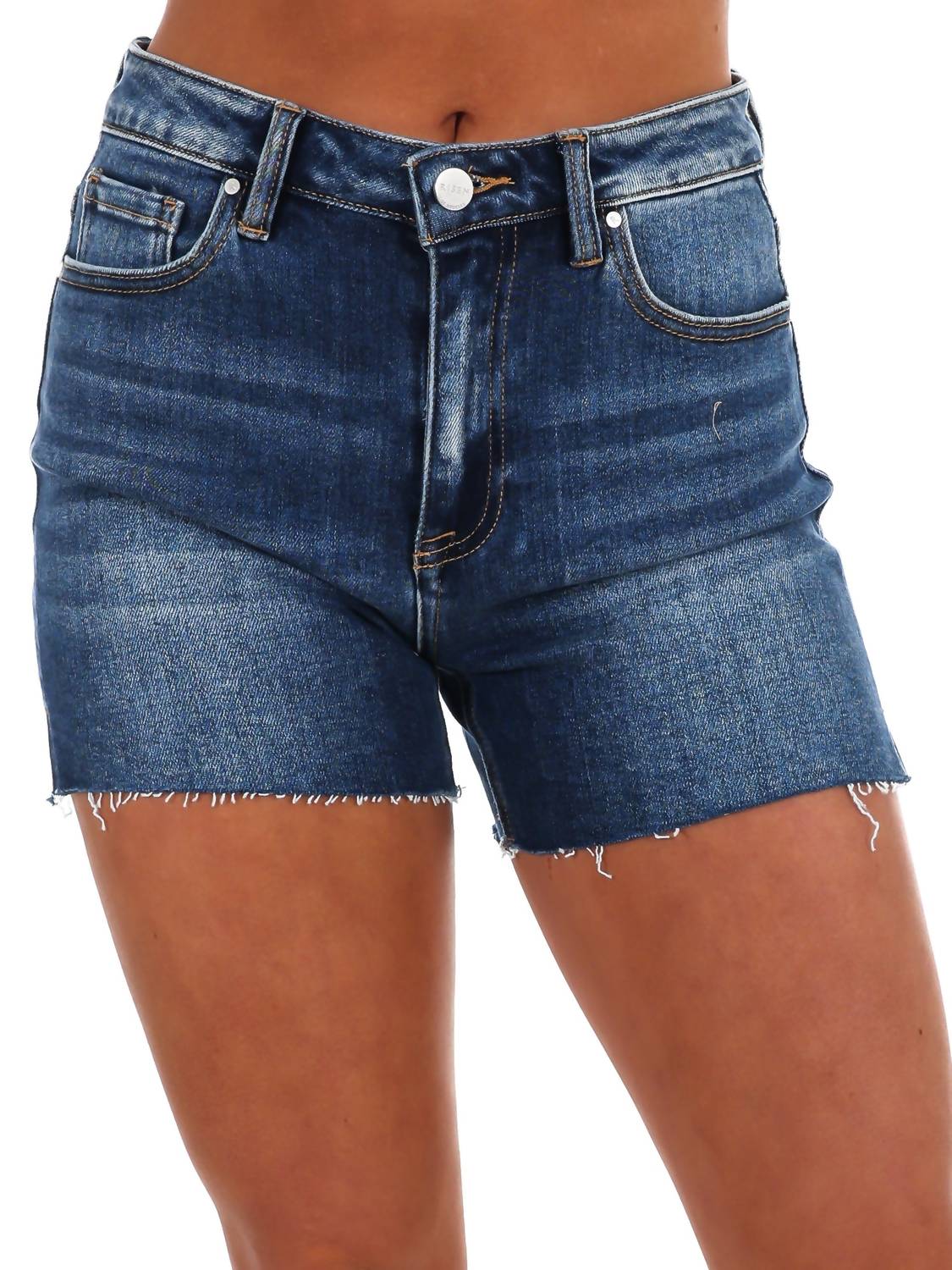 Приключения ждут высокие шорты в темном цвете RISEN, Dark
Приключения ждут высокие шорты в темном цвете RISEN, Dark