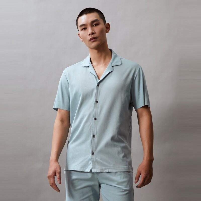 Пижама Calvin Klein с вышитыми пуговицами, зеленый
Пижама Calvin Klein с вышитыми пуговицами, зеленый