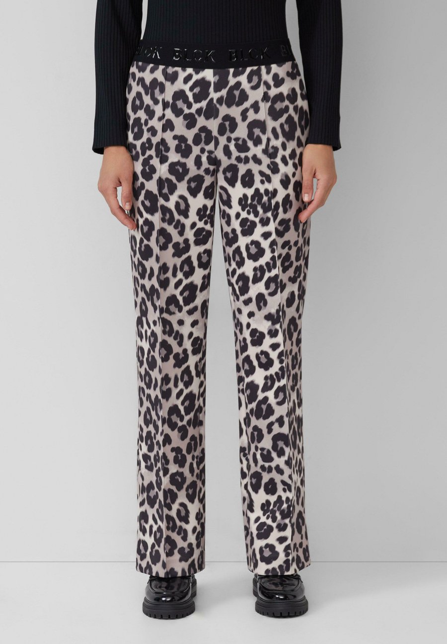 Брюки s.Oliver BLACK LABEL WIDE-LEG AUS MIT LOGO-GUMMIBUND, Beige/Grey
Брюки s.Oliver BLACK LABEL WIDE-LEG AUS MIT LOGO-GUMMIBUND, Beige/Grey