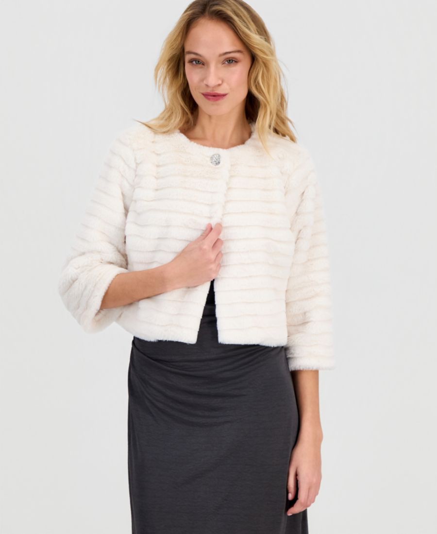 Женская куртка с рукавами 3/4 из искусственного меха Robbie Bee, Wine Black White
Женская куртка с рукавами 3/4 из искусственного меха Robbie Bee, Wine Black White