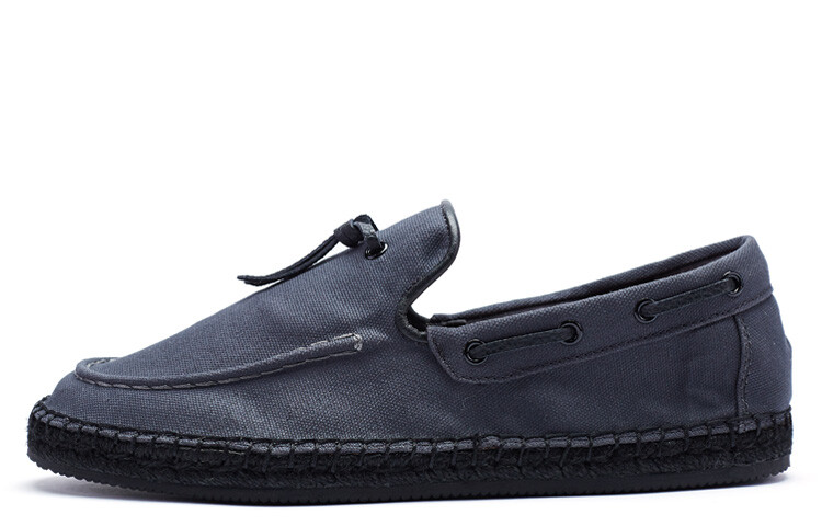 Холщовые кеды мужские низкие темно-серый Joy&Mario
Холщовые кеды мужские низкие темно-серый Joy&Mario