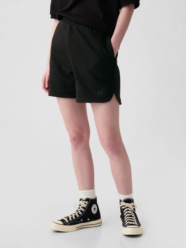 Спортивные шорты с логотипом Gap, черный 
Спортивные шорты с логотипом Gap, черный
