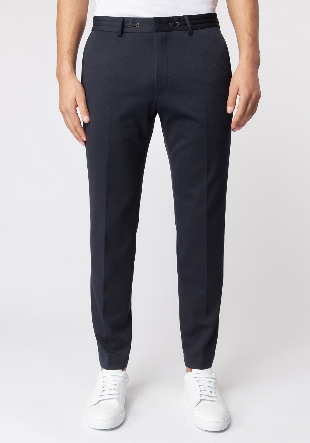 Тканевые брюки Roy Robson Bügelfalten Slim fit Baukasten 11, темно синий
Тканевые брюки Roy Robson Bügelfalten Slim fit Baukasten 11, темно синий