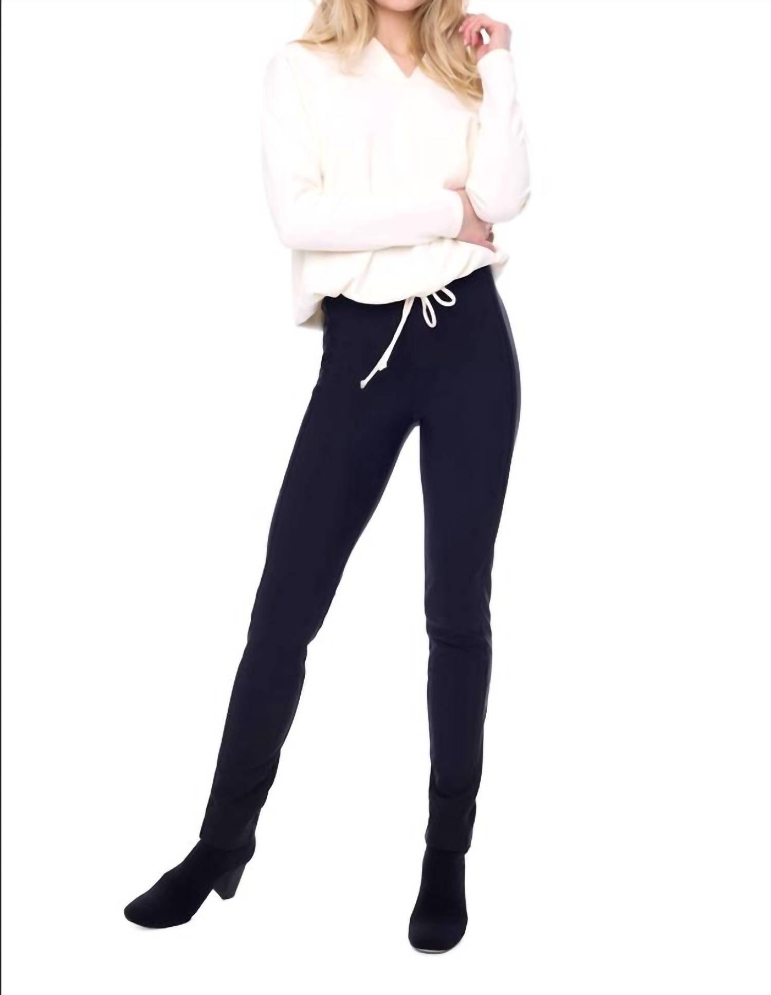 Брюки Precision Ponte полной длины, узкие, черного цвета up!
Брюки Precision Ponte полной длины, узкие, черного цвета up!