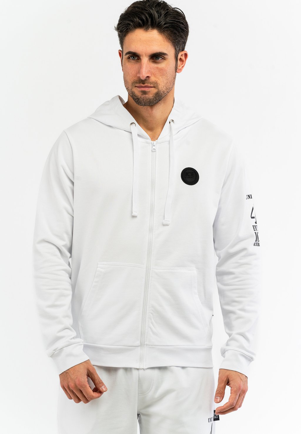 Толстовка на молнии WITH LOGO ICE ICEBERG, белый
Толстовка на молнии WITH LOGO ICE ICEBERG, белый